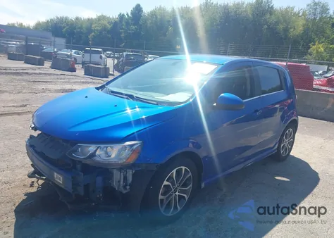 2018 Chevrolet Sonic Lt Auto z USA, uszkodzony, nr VIN 1G1JD6SH5J4107885